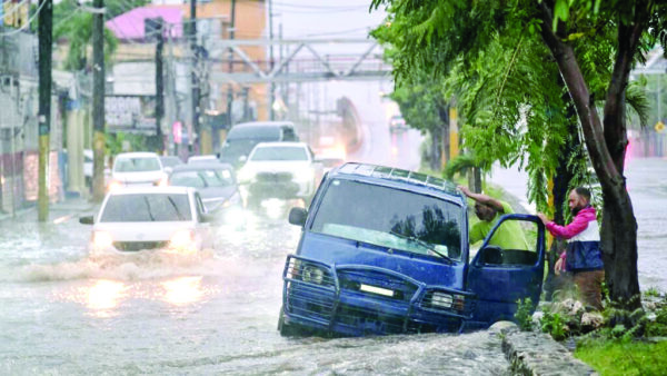 Meteorología ha alertado sobre fuertes lluvias  en provincias de la región sur del país.  JOSÉ DE LEÓN
