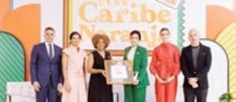 José Grateraux, Arlette Palacio, Marivell  Contreras, María Amalia León, Pamela Piti zia y Ángel Rosario.