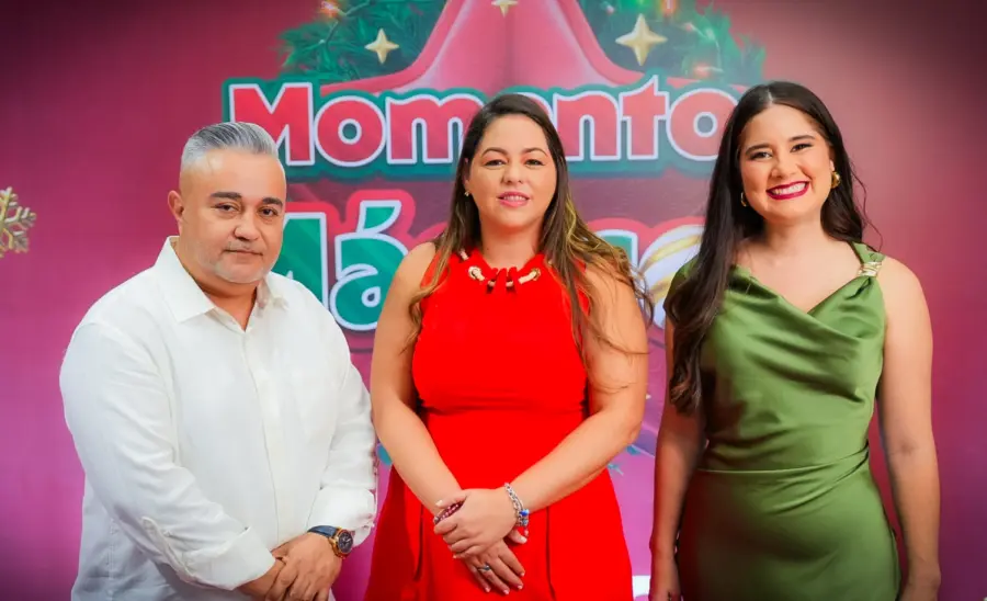 Sandra Infante, Ignacio Salazar y Iamdra Fermín.