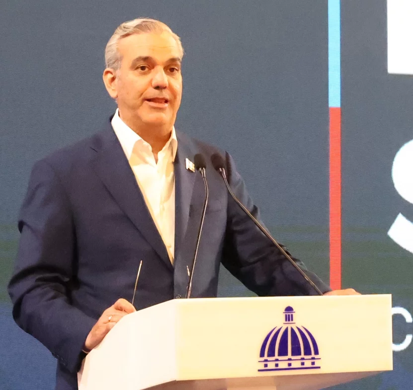 El presidente Luis Abinader ayer en La Semanal. José Francisco
