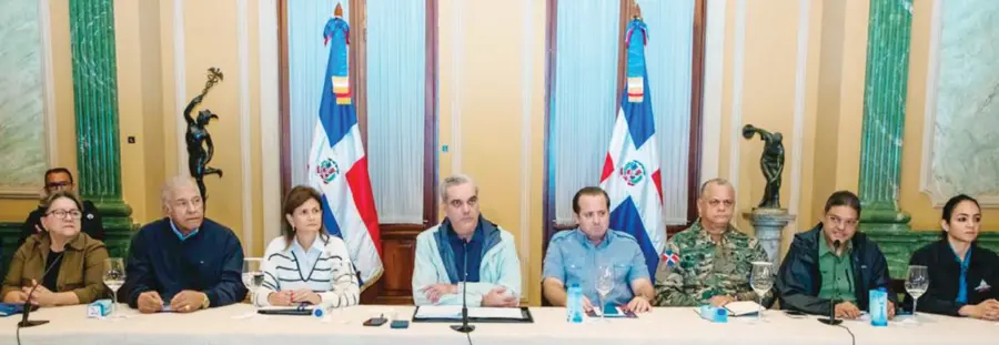 Por tercer día seguido el presidente Luis Abinader ha encabezado la reunión de seguimiento a la tormenta.