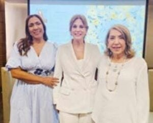Ileana Montero indi có que este cuaderno  es un espacio íntimo  para los dolientes ex presar su dolor.