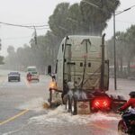 Indomet advierte de lluvias peligrosas y oleaje de hasta 10 pies