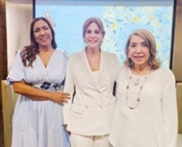 Ileana Montero indi có que este cuaderno  es un espacio íntimo  para los dolientes ex presar su dolor.