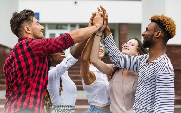 617a2776f20d4e817afffbdbb257cffa_XL