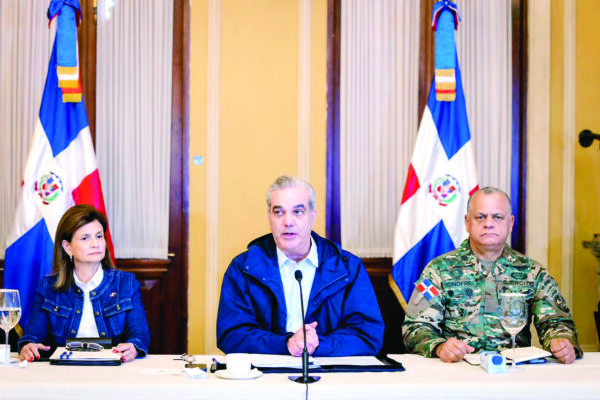 El presidente  realizó un  recorrido  por las presas de Monción, Hatillo y Tavera.