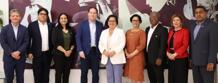 Si bien el país avanza, ciertas "barreras" de índole cultural y social se mantienen inamovible, dijo Anyoli Sanabria al referirse a la salud y crianza. José de León Si bien el país avanza, ciertas "barreras" de índole cultural y social se mantienen inamovible, dijo Anyoli Sanabria al referirse a la salud y crianza. José de León