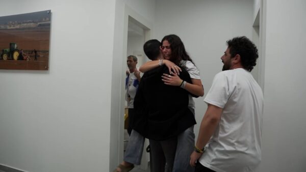 Ejército israelí confirma que los últimos 13 rehenes vivos en Gaza están con la Cruz Roja