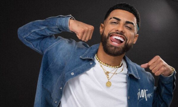 Lejos de limitarse a cantar, Wheeler conversó.