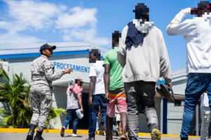 Haitianos detenidos DGM