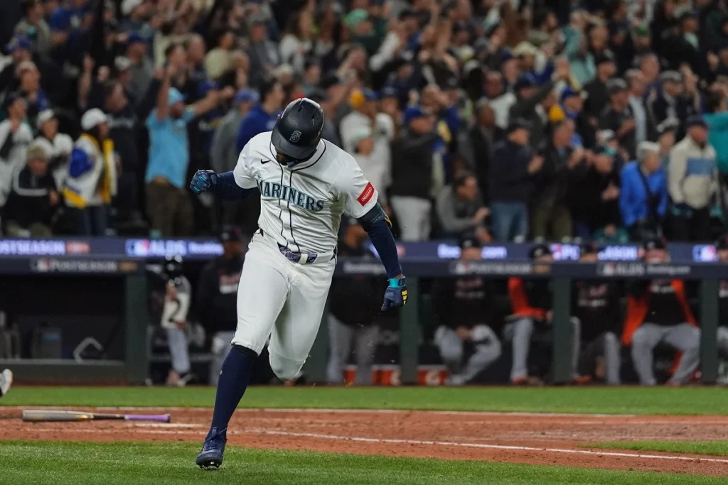 Julio Rodríguez - MLB