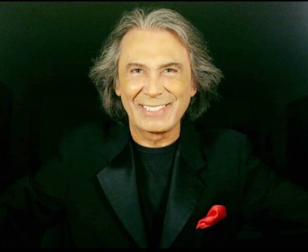 King Clave, cantante