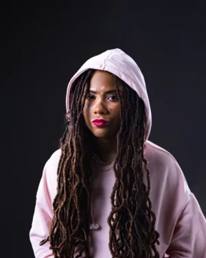 Lizzy Parra, cantante cristiana