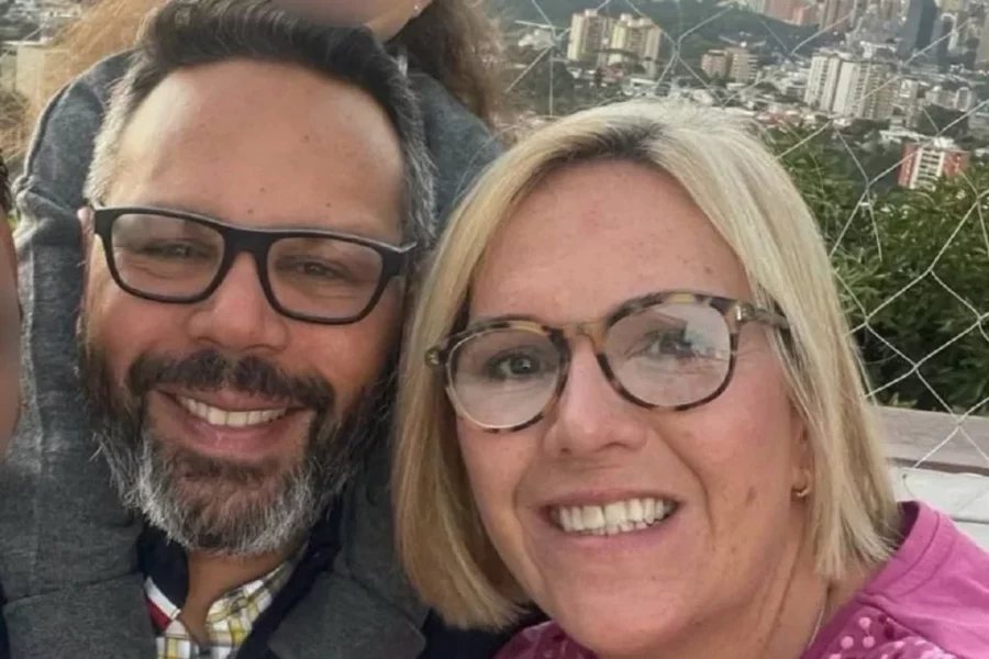 María González Urrutia y su esposo