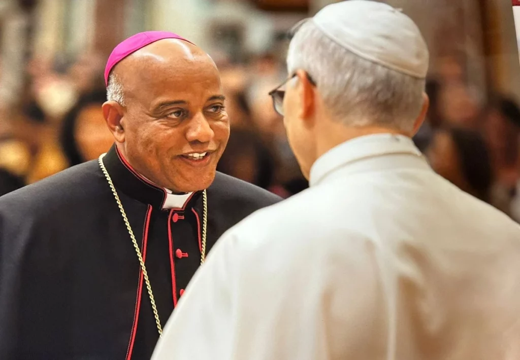 Obispo Manuel Ruiz-vaticano 