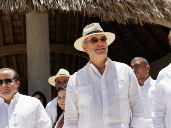 Presidente Abinader en Punta Bergantín