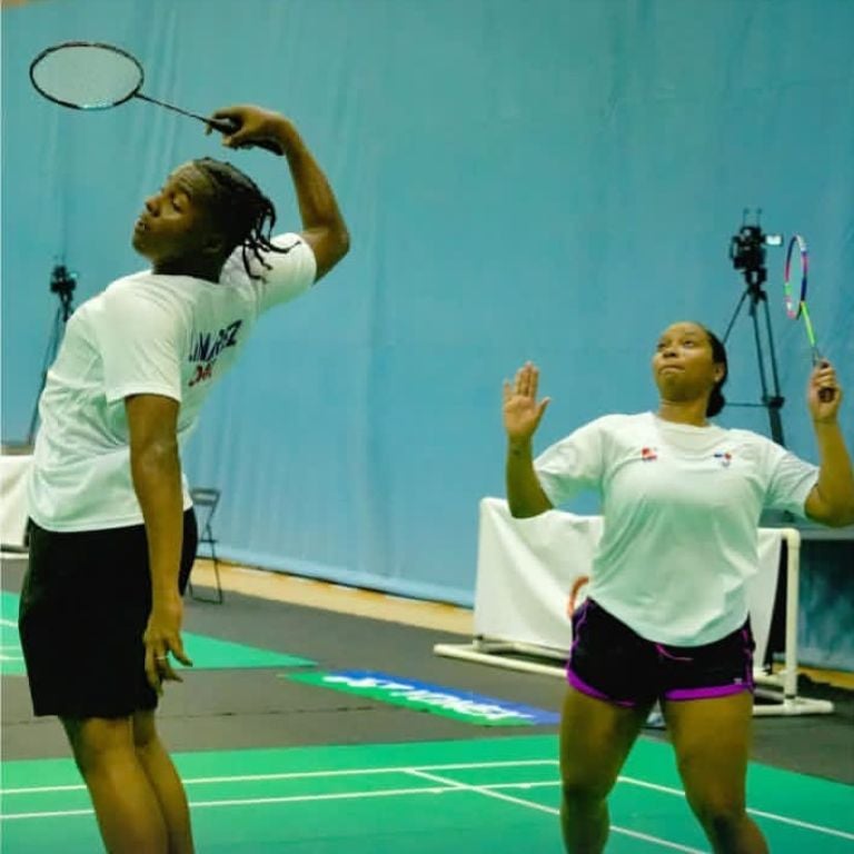 RD BADMINTON JONATAN LINAREZ Y NAIROBI JIMÉNEZ