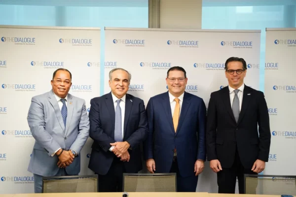 Director de Adunas de RD en Dialogo de las Américas.