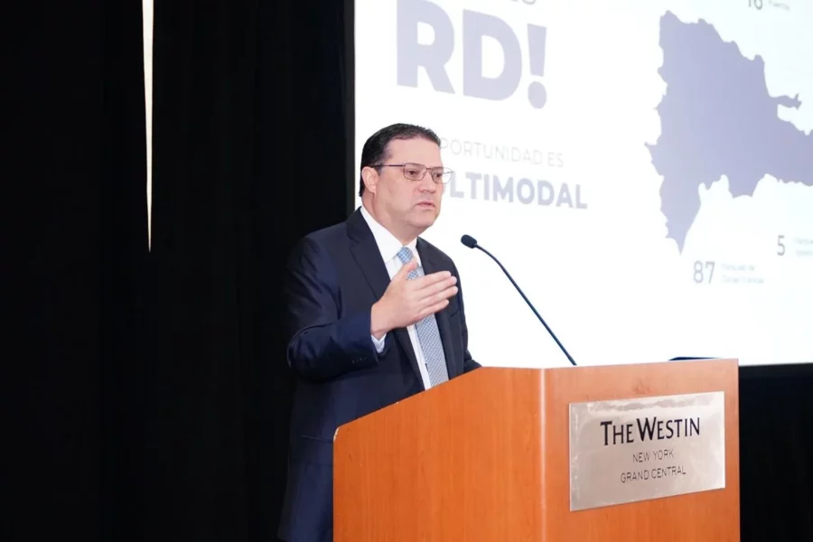 Yayo Sanz Lovatón, director de Aduanas.