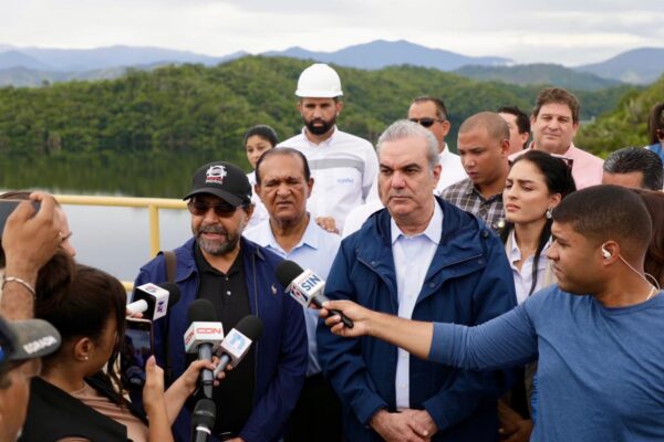 Huracán Melissa-presa-abinader