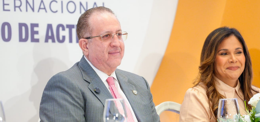 Magín Diaz congreso