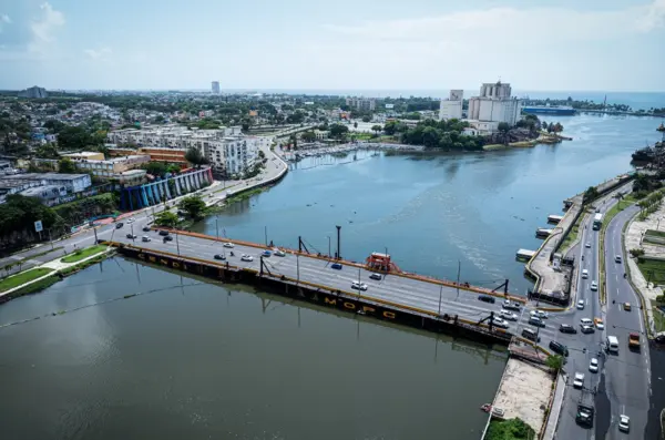 Puente Flotante-paso -cieere