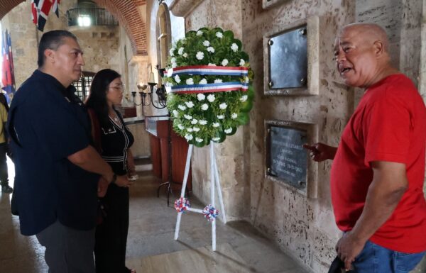 Los restos de Juan  Rodríguez fueron trasladados de Moca al Panteón Nacional.  josé de león