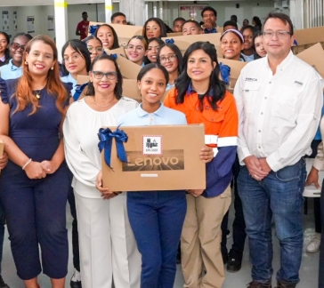 Unos 125 estudiantes han sido beneficiados.
