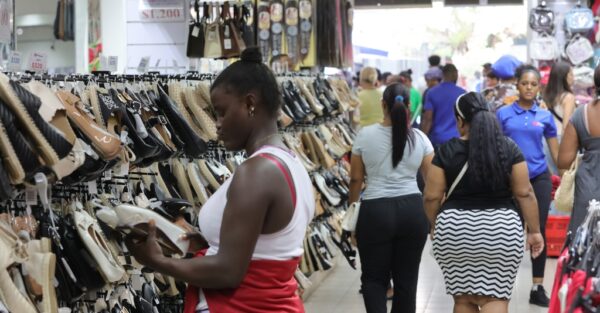 La mayor demanda está en electrodomésticos, pero las ropas y calzados también están dentro las ofertas más buscadas por los consumidores.   e. tapia