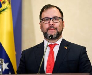 Yván Gil se reunió con el canciller de Colombia.