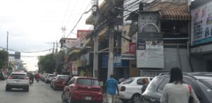 La Charles Summer es el mejor ejemplo de la transformación de la zona donde se han ubicado grandes establecimientos.