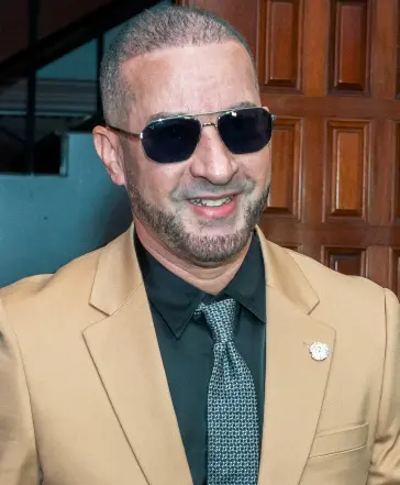 El  acordeonista y merenguerro típico Nicol Peña.