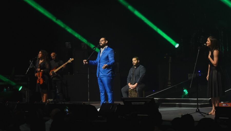 Las boletas para ver al cantante Manerra en este concierto ya están disponibles .