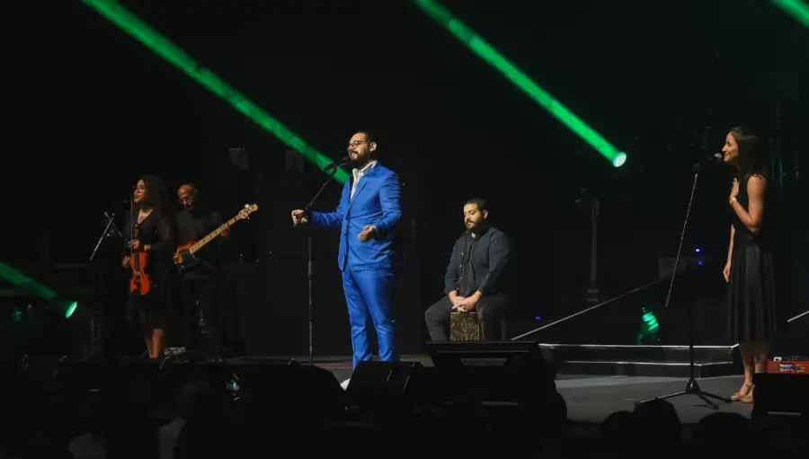Las boletas para ver al cantante Manerra en este concierto ya están disponibles .