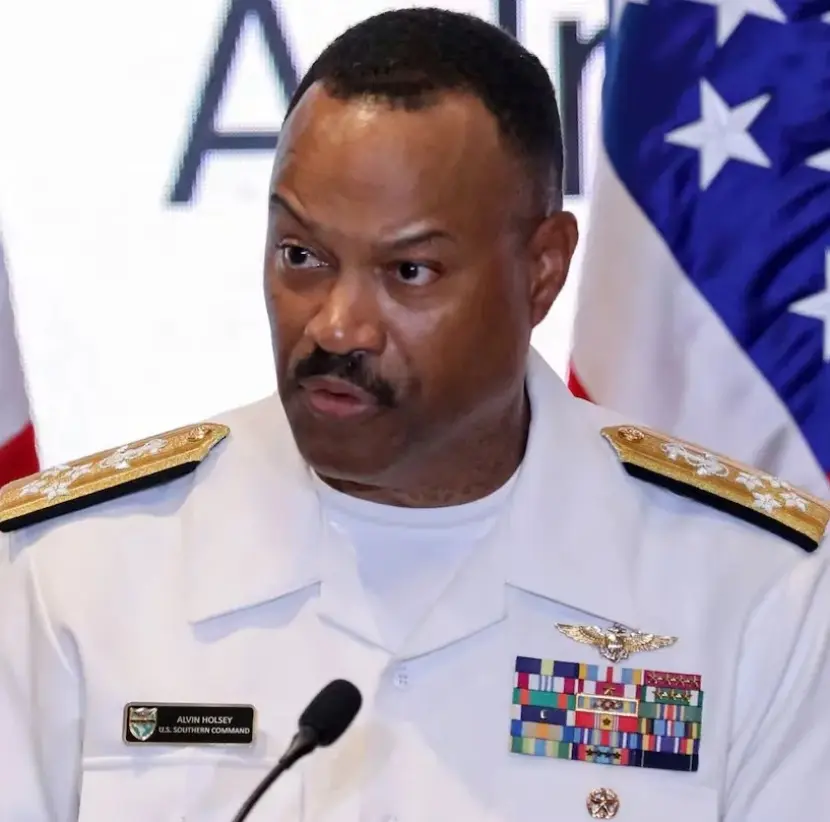 Almirante Alvin Holsey, jefe del Comando Sur.