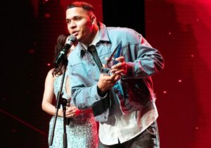 Ebenezer  Guerra lleva una carrera de mucho impacto en el entretenimiento.