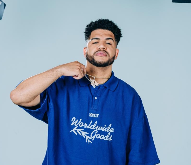 Luinny Corporán  tiene en la plataforma Youtube su reality.