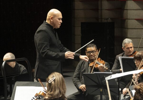 Amaury Sánchez reafirma su compromiso con la difusión  de  la buena música.