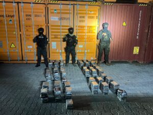 200 paquetes Caucedo