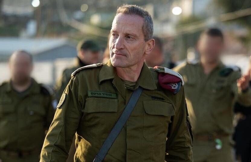 Amir Baram, firmó la adquisición de pertrechos en Tel Aviv.