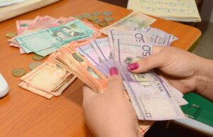 Este año las entidades recaudadoras aplican un plan de fiscalización  y llegado a acuerdos con decenas de comercios.