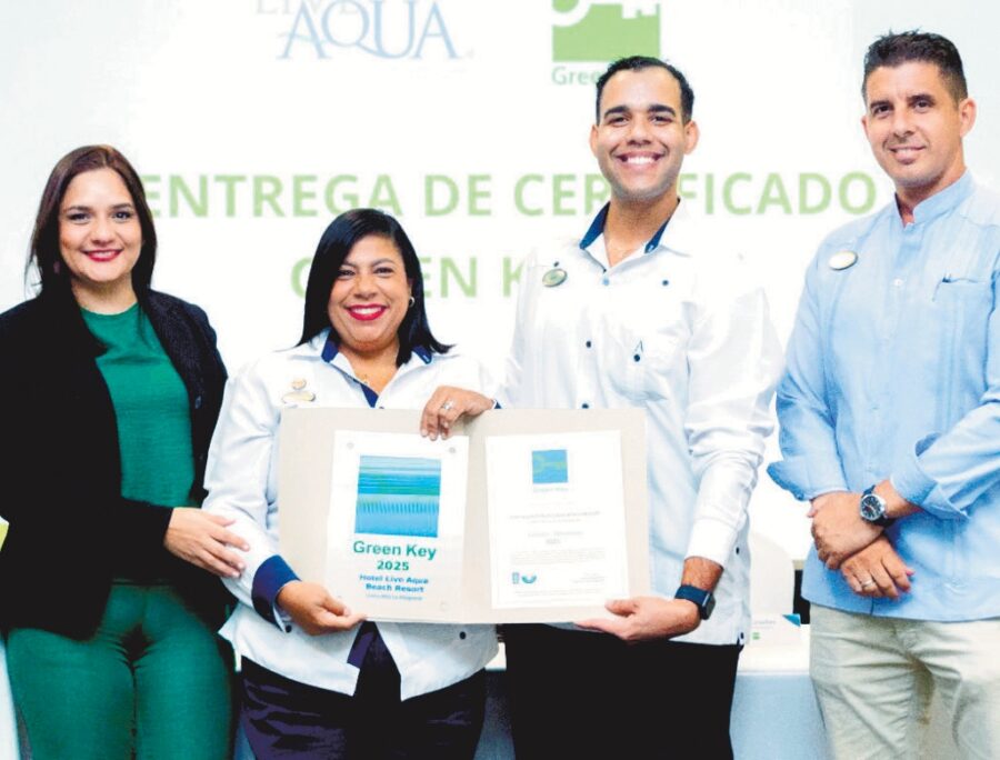 Crisma Becerra, Rocío Mora, Soriviany Medina,