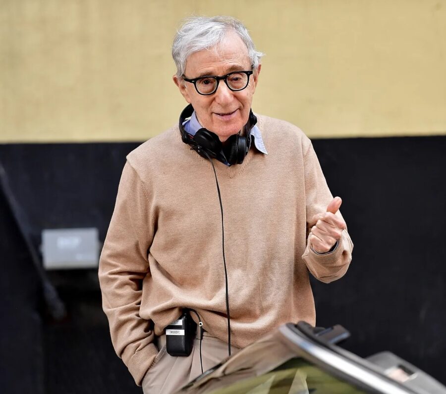 La vida de Woody Allen también ha estado marcada  con polémicas.
