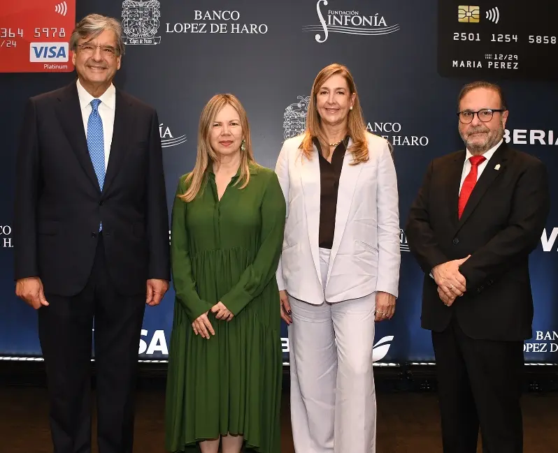 José Antonio Rodríguez Copello, Margarita Miranda-Mitrov, Marisol Rodríguez Copello y Pedro Rodríguez.