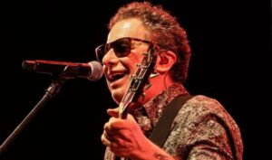 El cantante argentino Andrés Calamaro demostró que sigue siendo un artista de multitudes.