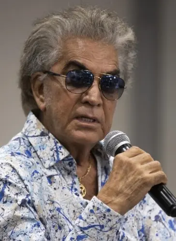 José Luis Rodríguez se incomodó en el avión.