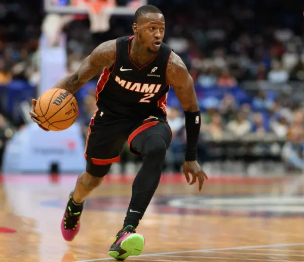 Terry Rozier,  Miami Heat, acusados por apuestas ilegales.