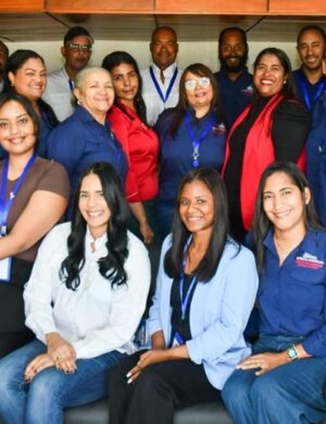 Personal de la DCNB que fue capacitado por la DIDA