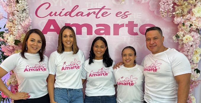Niurka Lozano, Lissette Guzmán, Imelda Cedano, Arlette Matos y Santiago Martínez.