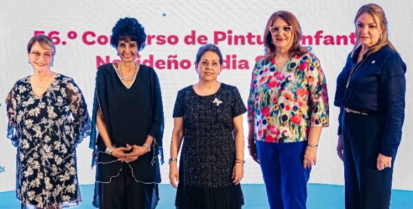 Ejecutivas de la entidad en la rueda de prensa.